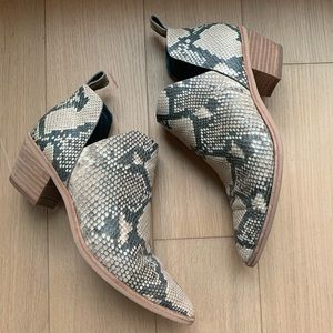 Dolce Vita Snake Ankle Boots 8